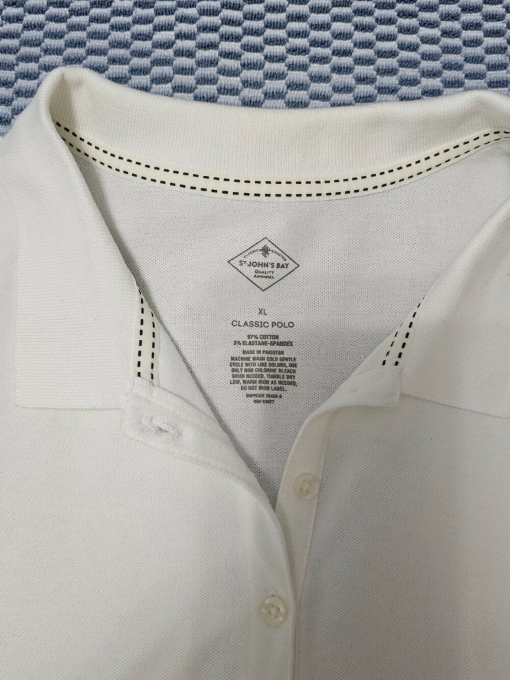 NEW St. John's Bay Classic Women's White 4 Button Polo Shirt - Size XL - Picture 3 of 5
